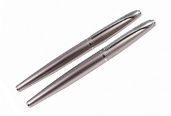 Комплект ручок (кулькова + перо) Pierre Cardin, колір корпусу бежево-золотистий металік Комплект ручок (кулькова + перо) Pierre Cardin, колір корпусу бежево-золотистий металік