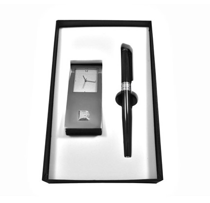 Набір ручка перова та настільний годинник Pierre Cardin Набір ручка перова та настільний годинник Pierre Cardin