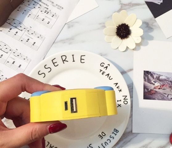 Портативна Батарея " Емоції. Поцілунок " Портативна Батарея " Емоції. Поцілунок "