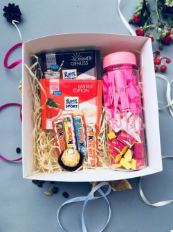 Подарунковий набір " Солодка Пляшечка " Подарунковий набір " Солодка Пляшечка "