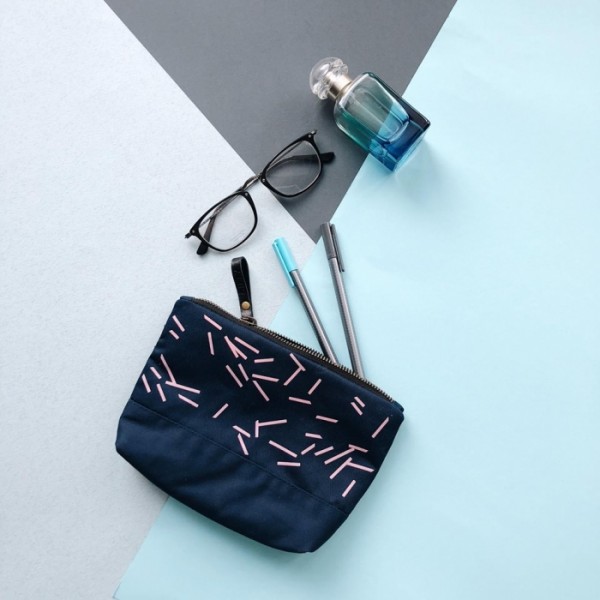 Косметичка. STICKS . Косметичка. STICKS .