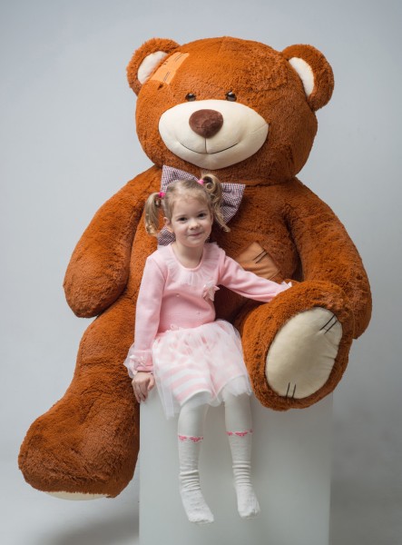 Плюшевий ведмедик Mister Medved з латками Карамель 2 метри Плюшевий ведмедик Mister Medved з латками Карамель 2 метри