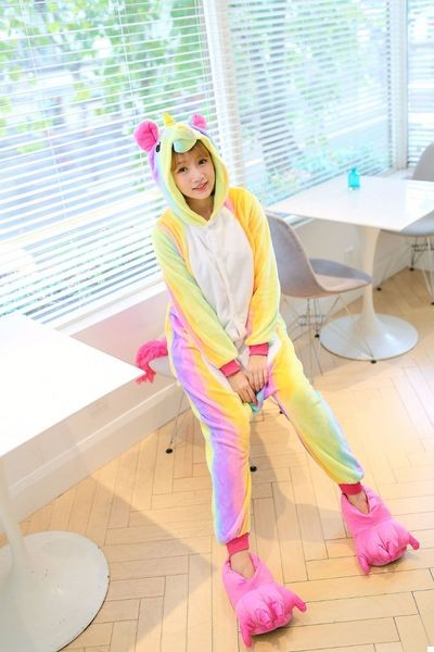 Пижама Кигуруми Единорог радужный, S Пижама Кигуруми Единорог радужный, S