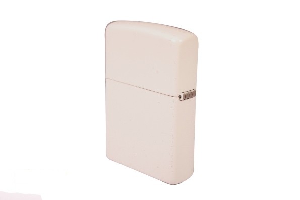 Запальничка Zippo 28031 Dicey, White Matte Запальничка Zippo 28031 Dicey, White Matte