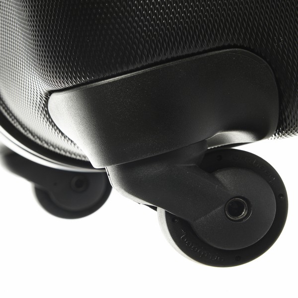 Валіза Epic POP 4X IV (M) Black Валіза Epic POP 4X IV (M) Black