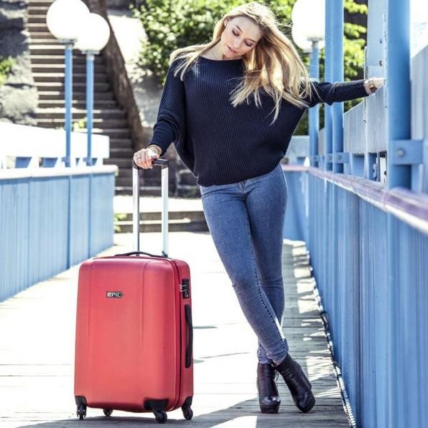 Валіза Epic POP 4X IV (M) Aurora Red Валіза Epic POP 4X IV (M) Aurora Red