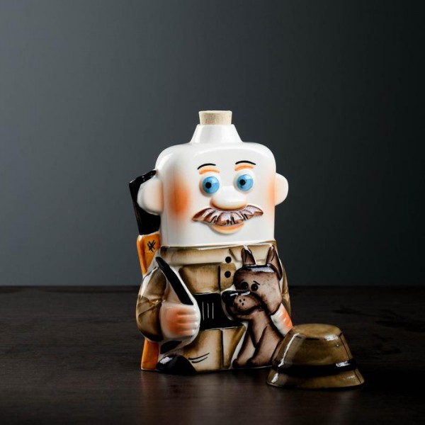 Штоф фарфоровий Мисливець Штоф фарфоровий Мисливець