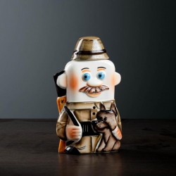 Штоф фарфоровий Мисливець Штоф фарфоровий Мисливець