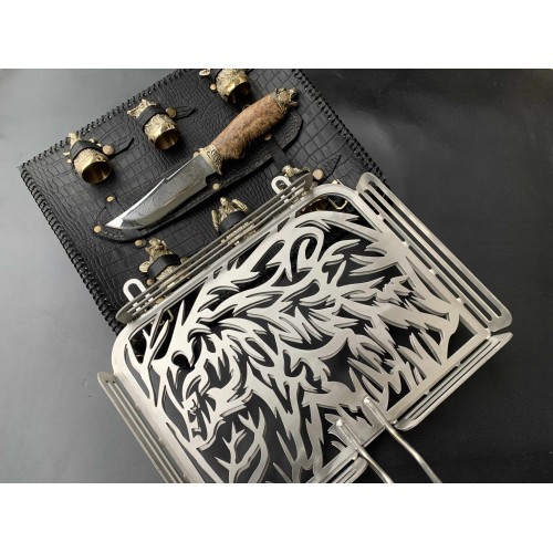 Решетка Медведь с ножом и чарками Решетка Медведь с ножом и чарками