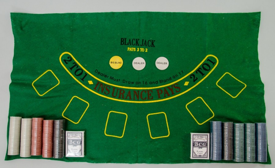 Покерний набір у металевій коробці на 500 фішок Покерний набір у металевій коробці на 500 фішок