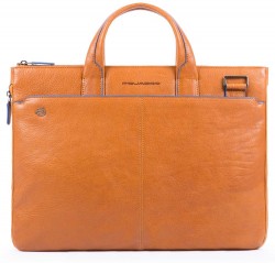 .  . / 15,6"/iPad Air/Pro (42x31x3)   B2S/Tobacco