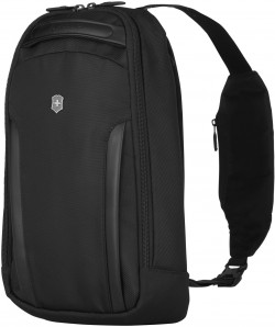 ALTMONT Professional/Black   . /iPad (8) (24x39x10) .