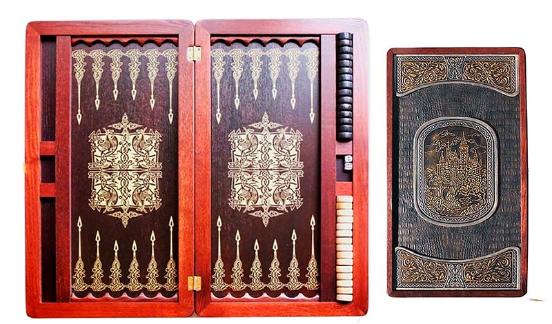 Нарди середні Замок Нарди середні Замок