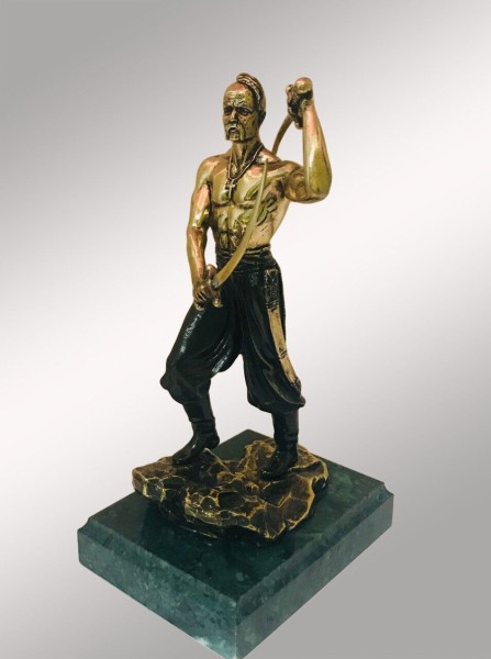 Бронзова статуетка Козак з шаблями Бронзова статуетка Козак з шаблями