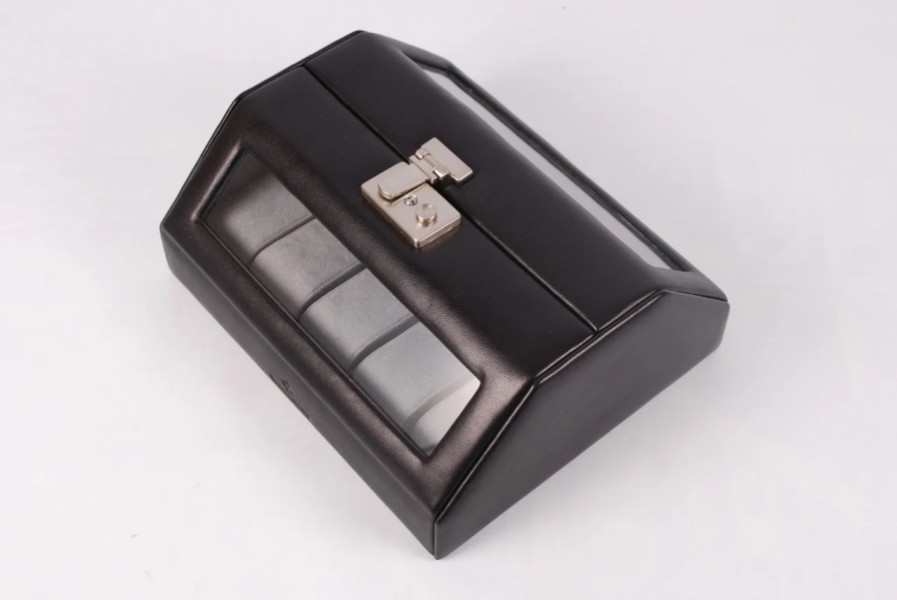 Шкатулка для хранения часов из натуральной кожи WindRose 3107/8 Шкатулка для хранения часов из натуральной кожи WindRose 3107/8