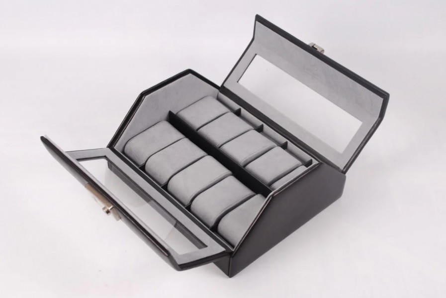 Шкатулка для хранения часов из натуральной кожи WindRose 3107/8 Шкатулка для хранения часов из натуральной кожи WindRose 3107/8