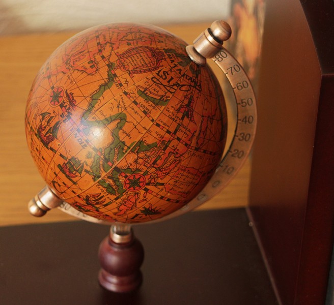 Подставка для книг (букенд) Глобус коричневый Подставка для книг (букенд) Глобус коричневый