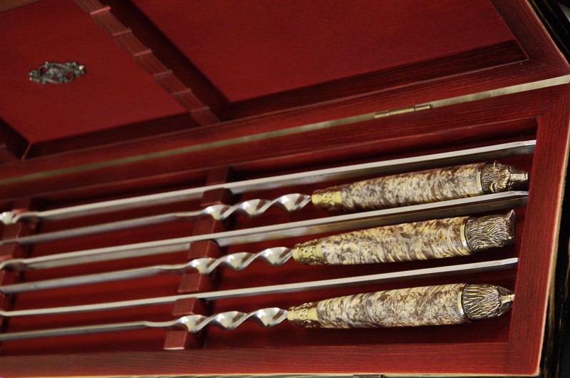 Набор шампуров Дикарь в кейсе Набор шампуров Дикарь в кейсе