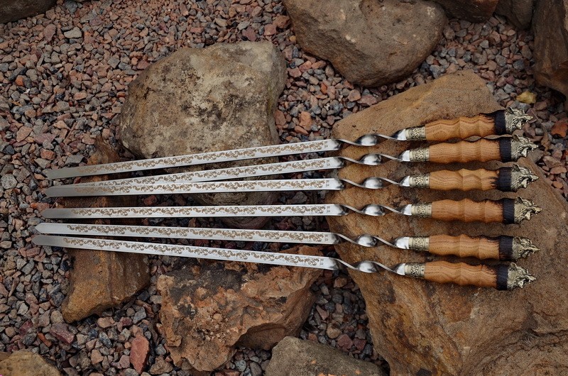 Набор авторских шампуров в кейсе Волчицы Набор авторских шампуров в кейсе Волчицы