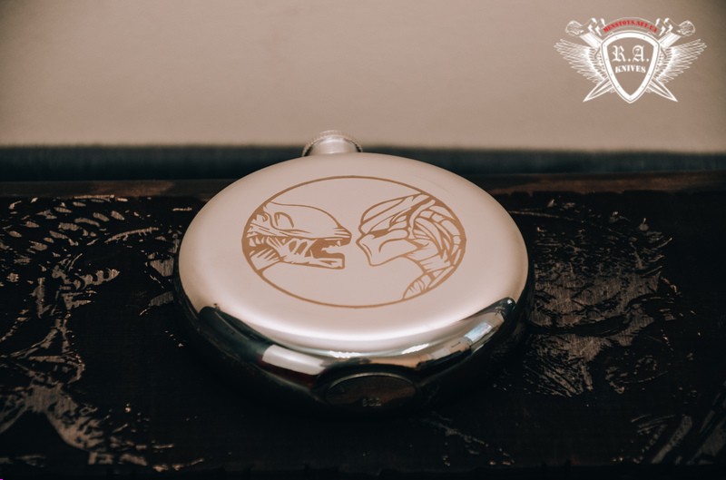 Набор шампуров Чужой против хищника в кейсе Набор шампуров Чужой против хищника в кейсе