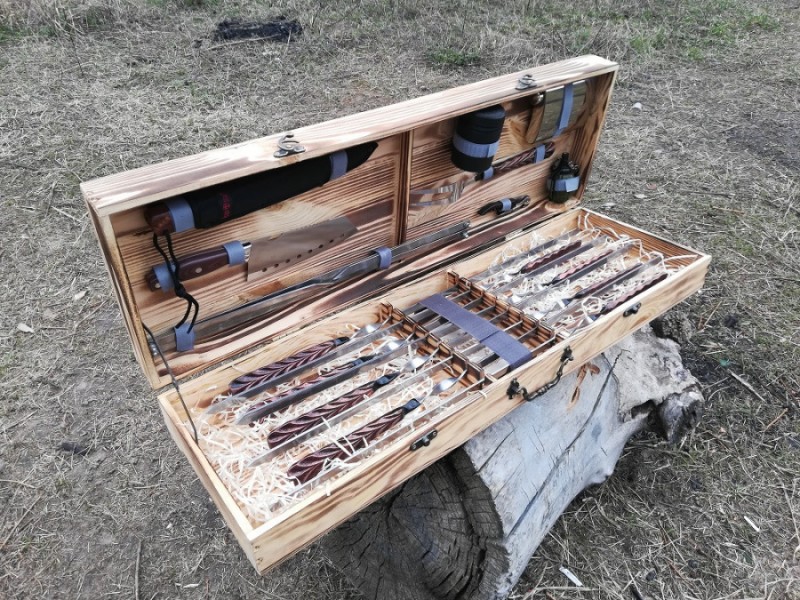 НАБОР ШАМПУРОВ С КОВАННОЙ РУЧКОЙ ПЕРО В ДЕРЕВЯННОМ КЕЙСЕ НАБОР ШАМПУРОВ С КОВАННОЙ РУЧКОЙ ПЕРО В ДЕРЕВЯННОМ КЕЙСЕ