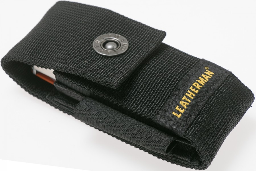 Мультитул LEATHERMAN CHARGE PLUS, синтетический чехол, картоная коробка, метрические биты Мультитул LEATHERMAN CHARGE PLUS, синтетический чехол, картоная коробка, метрические биты