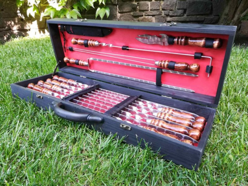 НАБОР ШАМПУРОВ VIP И НАБОР ИЗ 4 АКСЕССУАРОВ В ДЕРЕВЯННОМ КЕЙСЕ НАБОР ШАМПУРОВ VIP И НАБОР ИЗ 4 АКСЕССУАРОВ В ДЕРЕВЯННОМ КЕЙСЕ