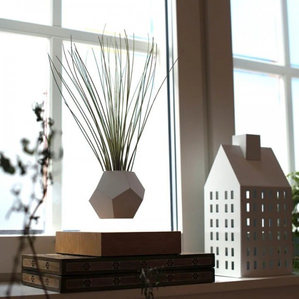 Левітуючий вазон FLYTE , горіх . Левітуючий вазон FLYTE , горіх .