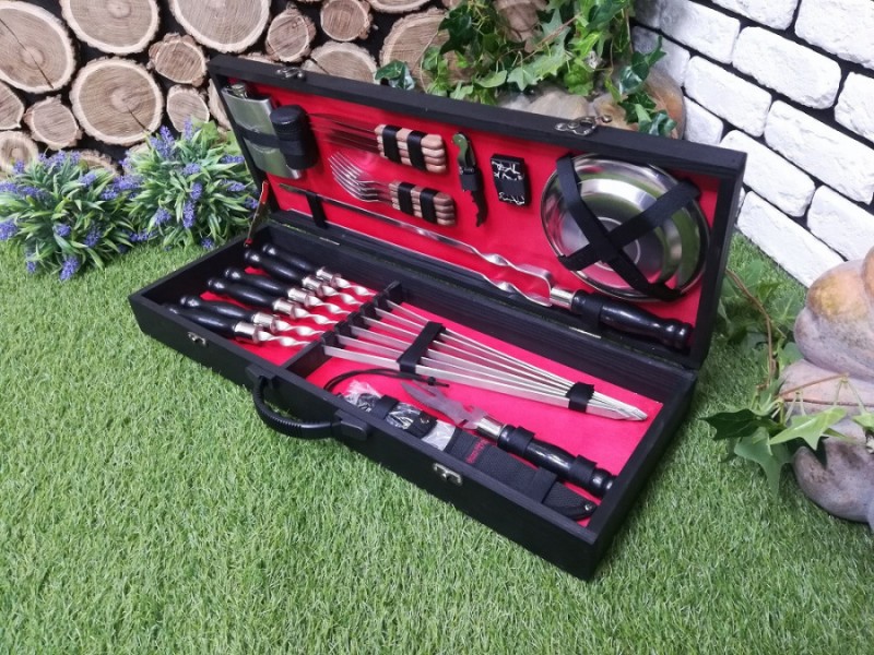 Подарочный набор для шашлыка LUX BLACK Подарочный набор для шашлыка LUX BLACK