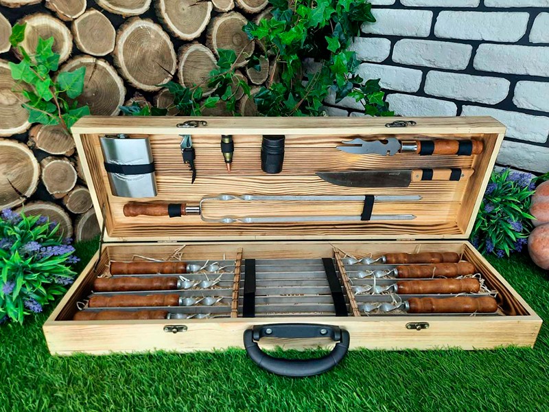 Подарочный набор шампуров "MASTER" В ДЕРЕВЯННОМ КЕЙСЕ Подарочный набор шампуров "MASTER" В ДЕРЕВЯННОМ КЕЙСЕ