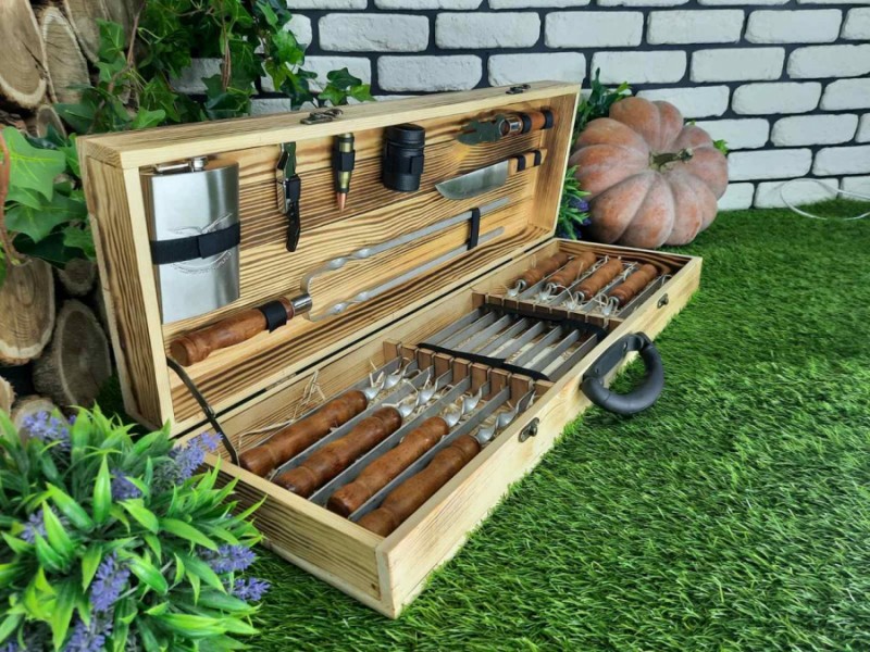 Подарочный набор шампуров "MASTER" В ДЕРЕВЯННОМ КЕЙСЕ Подарочный набор шампуров "MASTER" В ДЕРЕВЯННОМ КЕЙСЕ