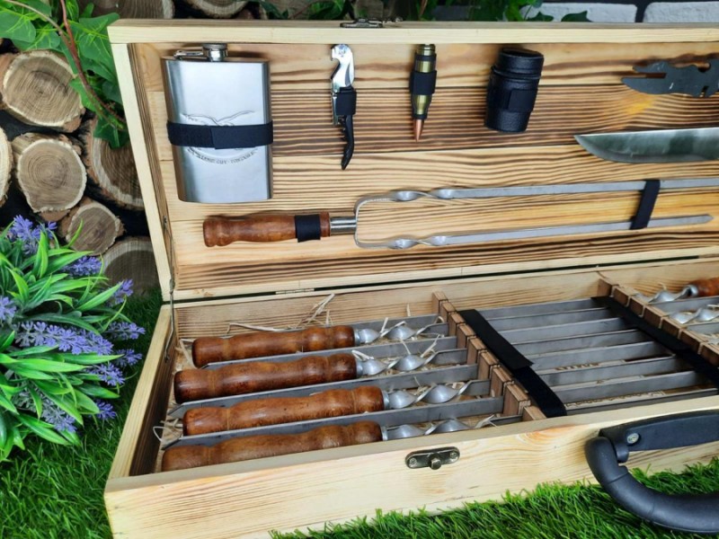 Подарочный набор шампуров "MASTER" В ДЕРЕВЯННОМ КЕЙСЕ Подарочный набор шампуров "MASTER" В ДЕРЕВЯННОМ КЕЙСЕ