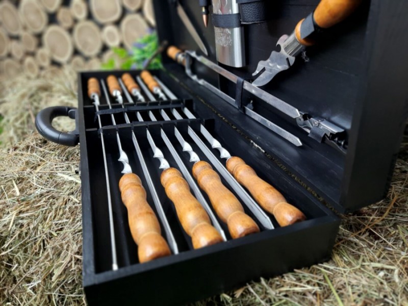 НАБОР 8 ШАМПУРОВ ДЛЯ МЯСА И ЛЮЛЯ-КЕБАБ MASTER + НАБОР АКСЕССУАРОВ В ДЕРЕВЯННОМ КЕЙСЕ НАБОР 8 ШАМПУРОВ ДЛЯ МЯСА И ЛЮЛЯ-КЕБАБ MASTER + НАБОР АКСЕССУАРОВ В ДЕРЕВЯННОМ КЕЙСЕ