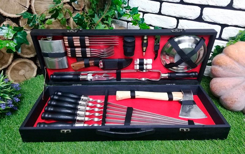 Подарочный набор из 6 шампуров для мяса "Lux Black" (640х12х3 мм) в деревянном кейсе Подарочный набор из 6 шампуров для мяса "Lux Black" (640х12х3 мм) в деревянном кейсе