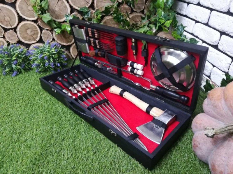 Подарочный набор из 6 шампуров для мяса "Lux Black" (640х12х3 мм) в деревянном кейсе Подарочный набор из 6 шампуров для мяса "Lux Black" (640х12х3 мм) в деревянном кейсе