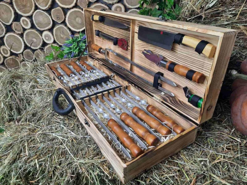 Набор из 8 шампуров для люля-кебаб "Master" (730х15х3 мм) в деревянном кейсе Набор из 8 шампуров для люля-кебаб "Master" (730х15х3 мм) в деревянном кейсе