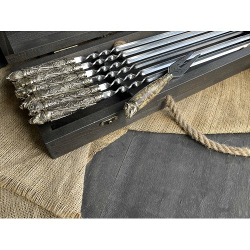 Шампура с вилкой Дикие звери в расписном кейсе из бука Шампура с вилкой Дикие звери в расписном кейсе из бука