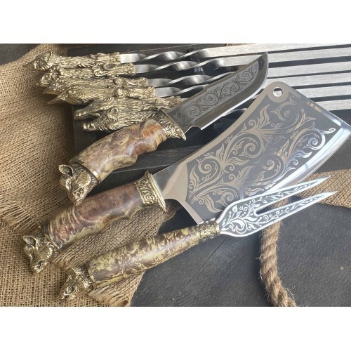 Мужской набор шампуров Трофей в расписном кейсе из букас ножом вилкой и секач Мужской набор шампуров Трофей в расписном кейсе из букас ножом вилкой и секач