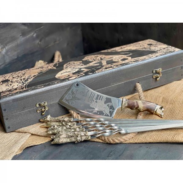 Шампура в расписном кейсе из бука Трофей+секач Шампура в расписном кейсе из бука Трофей+секач