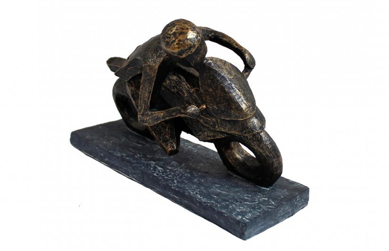 Статуэтка ITALFAMA Мотоциклист Статуэтка ITALFAMA Мотоциклист