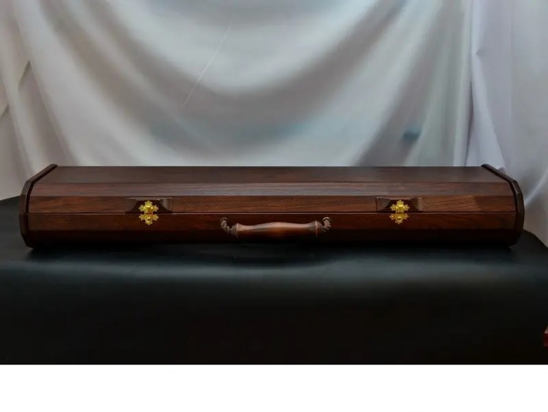 Набор шампуров с ножом Викинги в деревянном кейсе Набор шампуров с ножом Викинги в деревянном кейсе