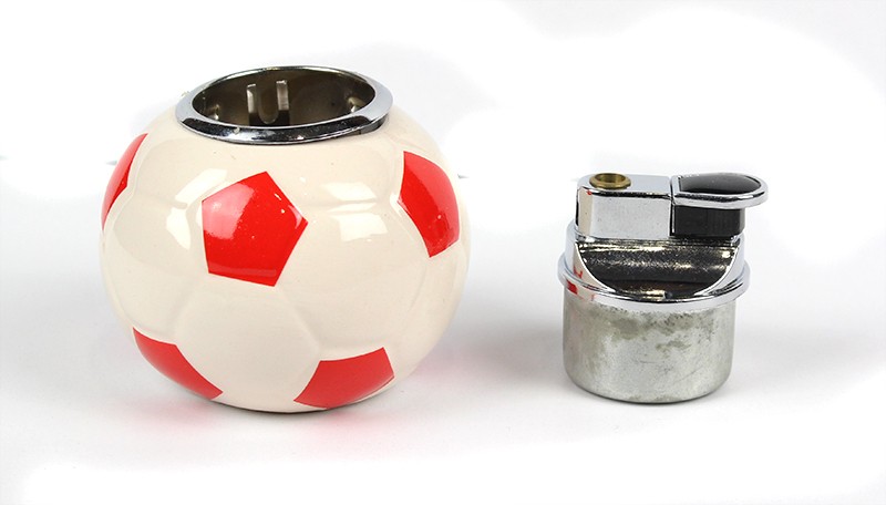 Пепельница зажигалка мяч Пепельница зажигалка мяч