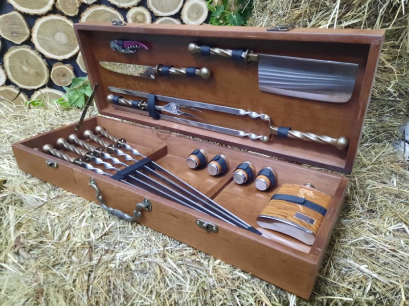 НАБОР ШАМПУРОВ С КОВАННОЙ РУЧКОЙ ВИКИНГ В ДЕРЕВЯННОМ КЕЙСЕ НАБОР ШАМПУРОВ С КОВАННОЙ РУЧКОЙ ВИКИНГ В ДЕРЕВЯННОМ КЕЙСЕ