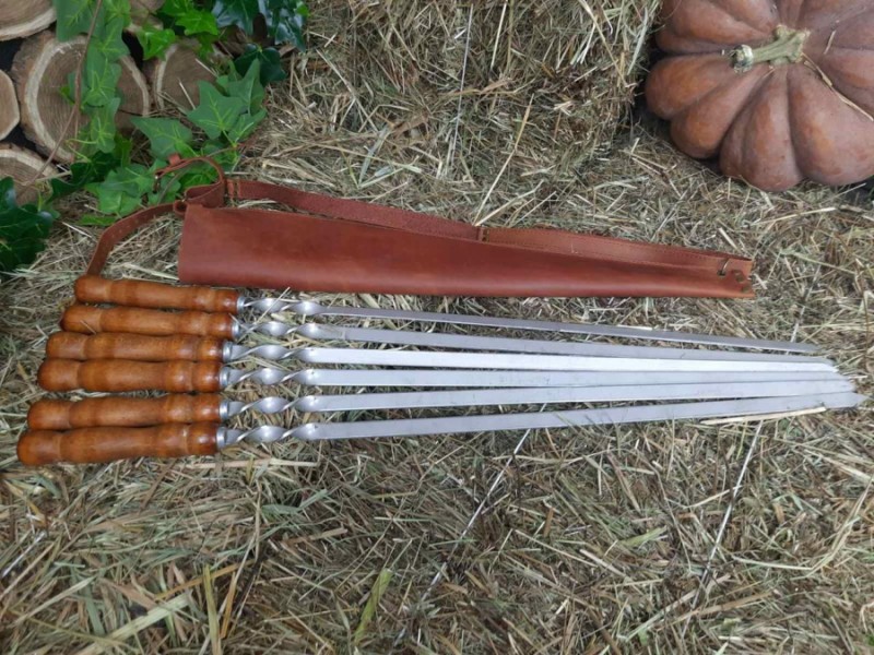 Набір 6 шампурів для люля-кебаб "Master" (730х15х3 мм) у шкіряному чохлі Набір 6 шампурів для люля-кебаб "Master" (730х15х3 мм) у шкіряному чохлі