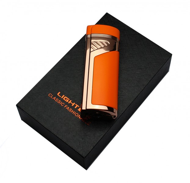 Электронная газовая зажигалка с 3 форсунками для сигар Электронная газовая зажигалка с 3 форсунками для сигар