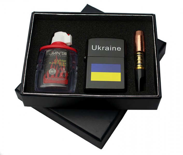 Зажигалка бензиновая в подарочной коробке Ukraine