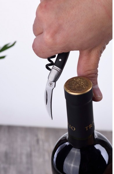 Нож сомелье с открывалкой LAGUIOLE, черное дерево пакка BLACK WOOD CORKSCREW в подарочной коробке Франция Нож сомелье с открывалкой LAGUIOLE, черное дерево пакка BLACK WOOD CORKSCREW в подарочной коробке Франция