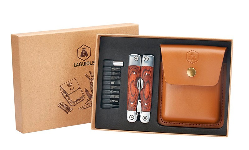 Багатофункціональний ніж мультитул LAGUIOLE, 11 функцій з набором біт та шкіряним чохлом . Багатофункціональний ніж мультитул LAGUIOLE, 11 функцій з набором біт та шкіряним чохлом .