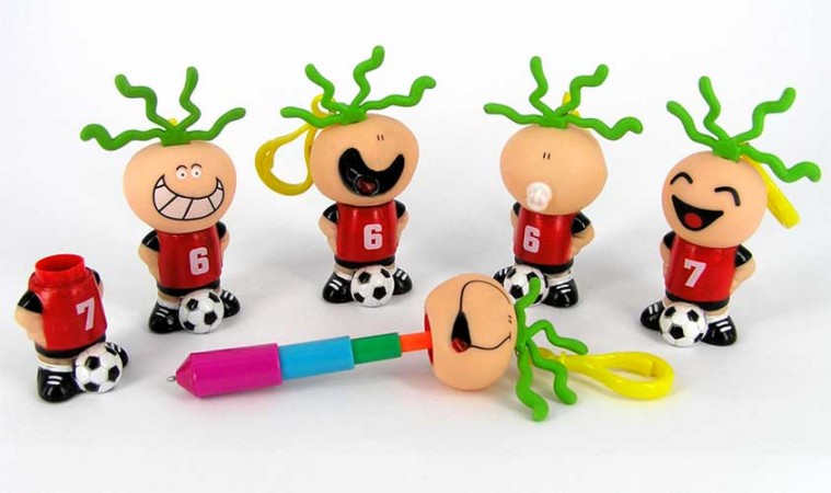 Ручка"футболіст з м'ячем",брелок. Ручка"футболіст з м'ячем",брелок.