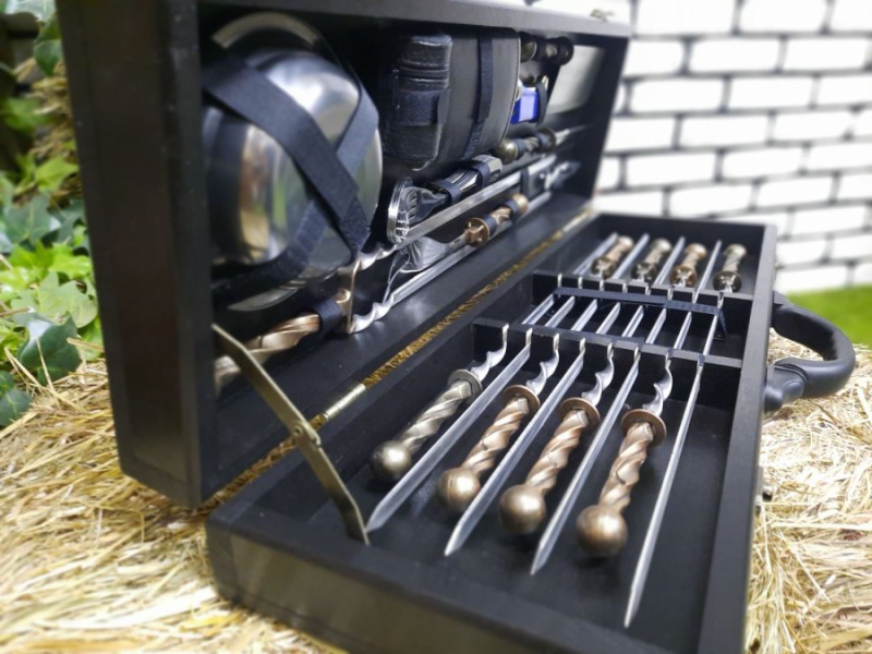 НАБІР ШАМПУРІВ З КОВАНОЮ РУЧКОЮ І КОМПЛЕКТ АКСЕСУАРІВ У КЕЙСІ НАБІР ШАМПУРІВ З КОВАНОЮ РУЧКОЮ І КОМПЛЕКТ АКСЕСУАРІВ У КЕЙСІ